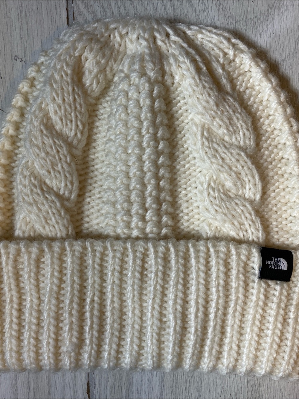 The North Face Kids Cable Knit Beanie Hat Cream White Winter Warm One Size NWOT